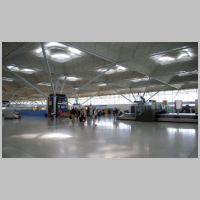 Norman Foster, Stansted Airport, photo by Cecil Lee on flickr.jpg